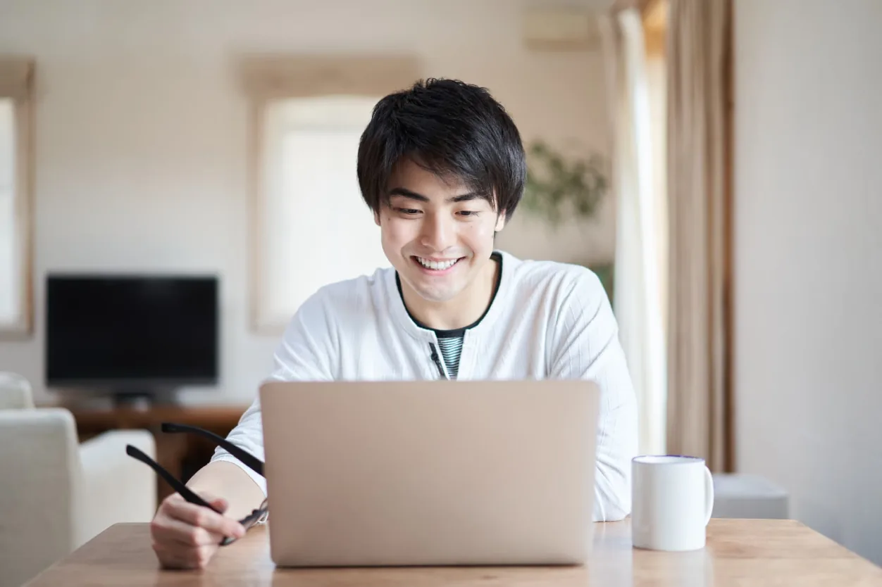 オンラインで作業に取り組む様子